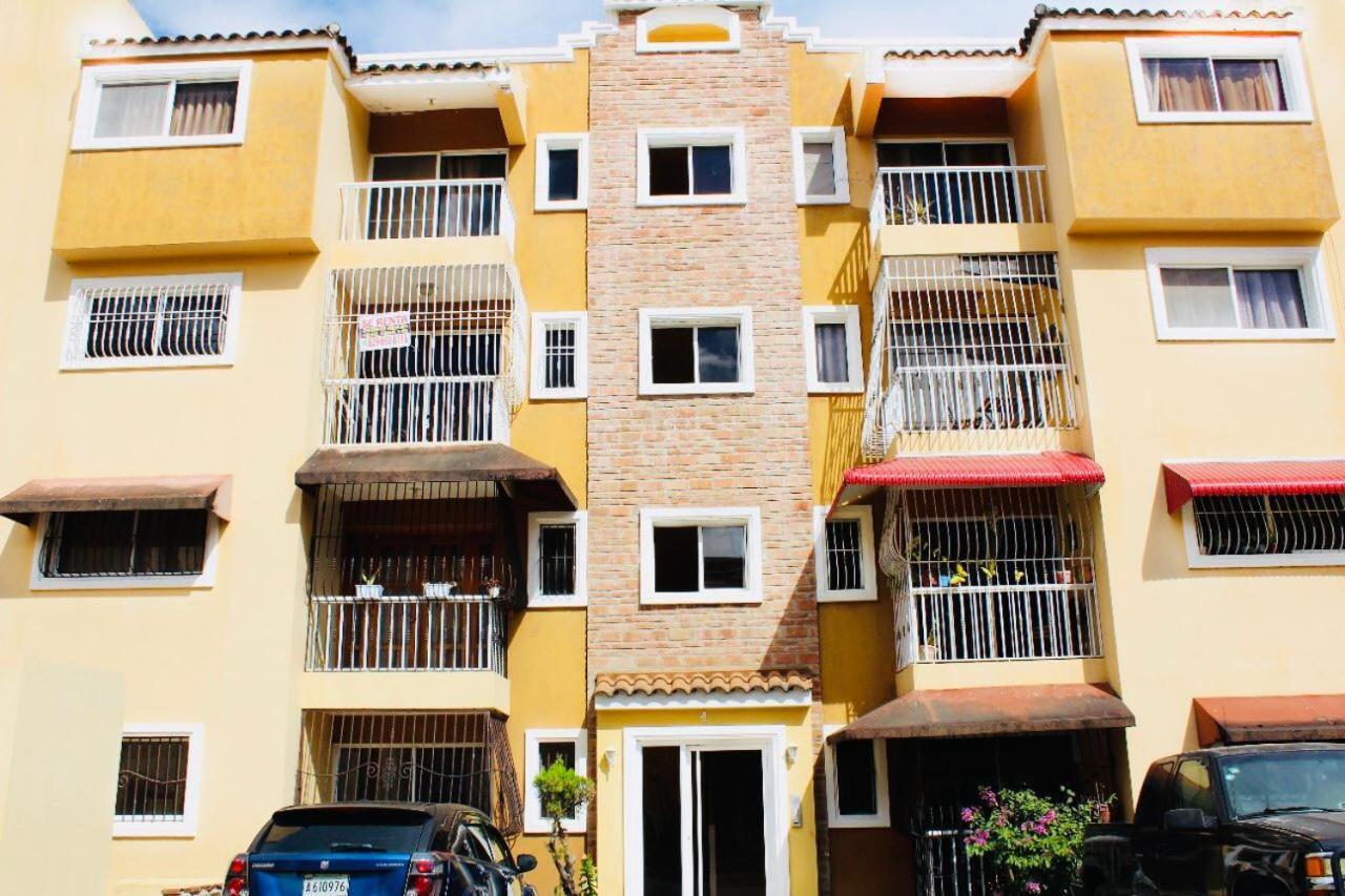 Apartamento Los Rieles Сантьяго-де-лос-Трейнта-Кабальєрос Екстер'єр фото